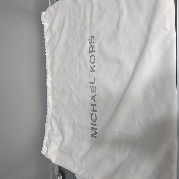 Michael Kors EUC White and Silver Dust Bag - Picture 2 of 2